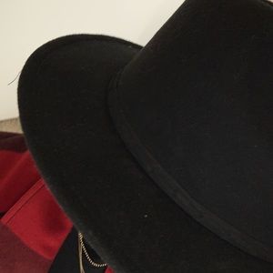 Black Fedora hat‼️